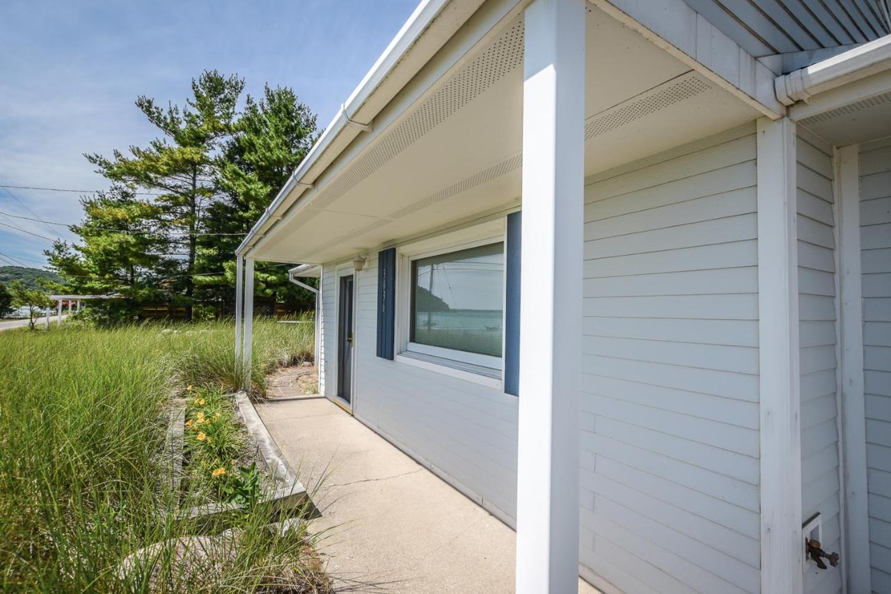 Dune Grass Shores Beulah Exterior photo