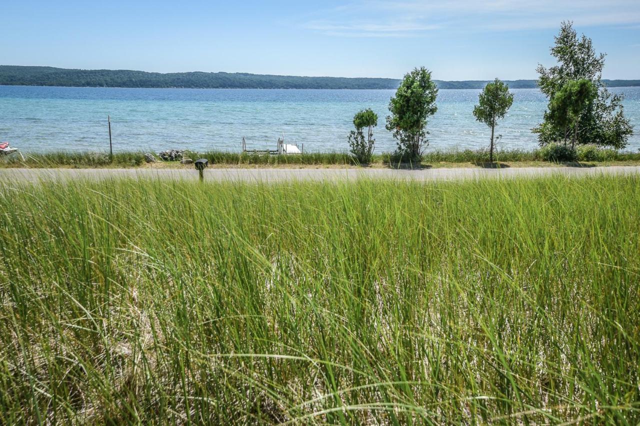 Dune Grass Shores Beulah Exterior photo