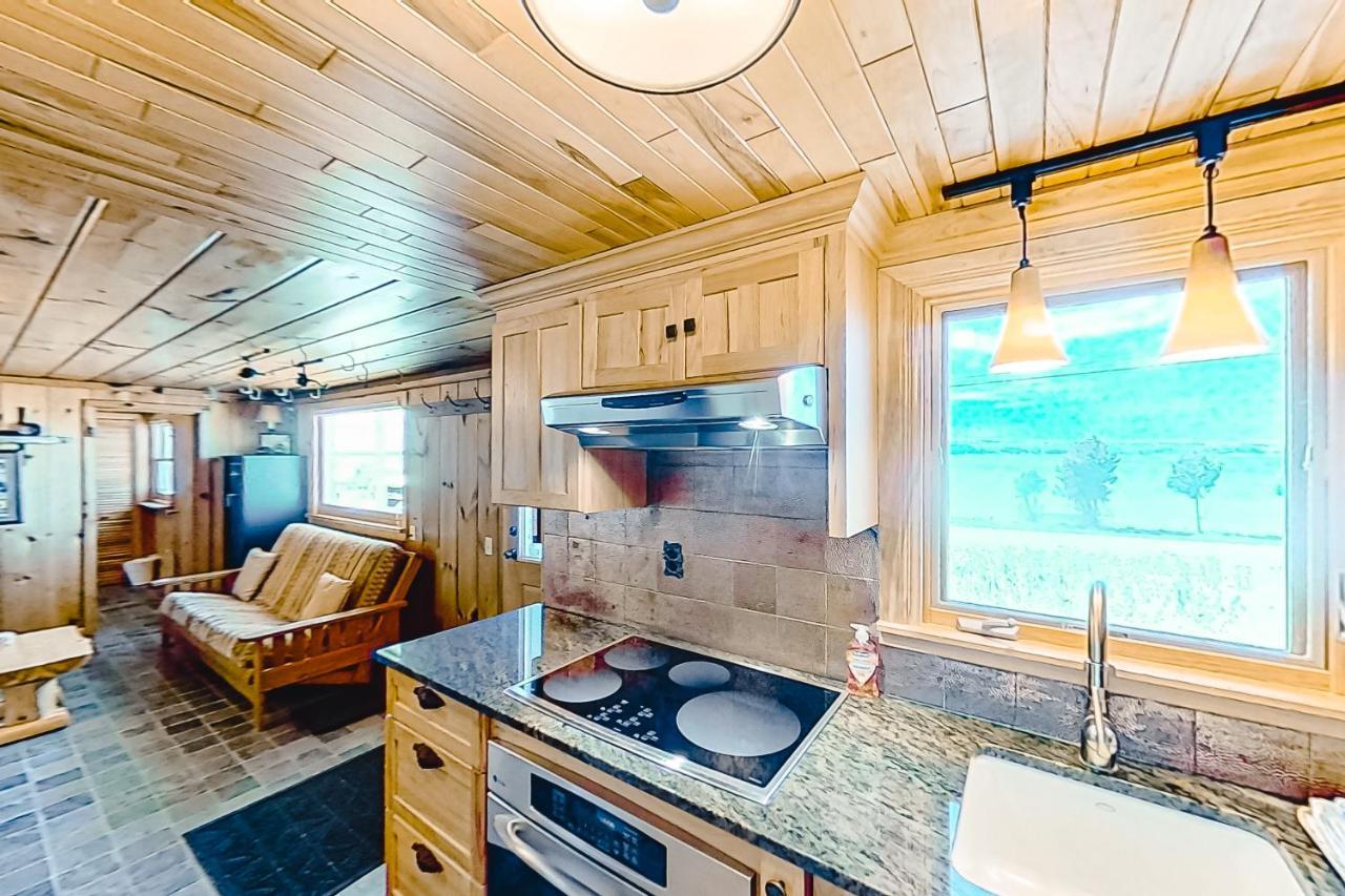 Dune Grass Shores Beulah Exterior photo